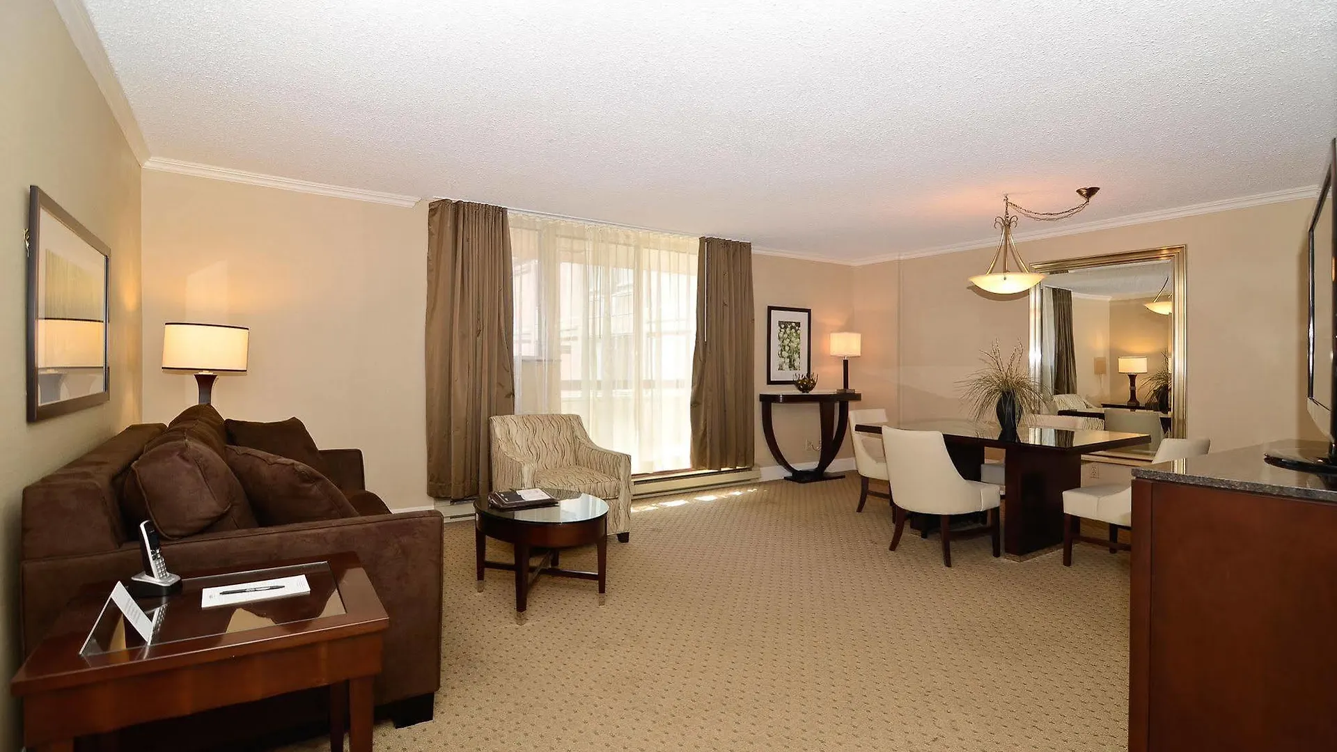 Albert At Bay Suite Hotel Ottawa
